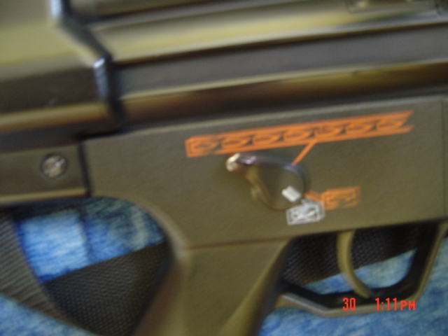 Detail přepínače režimu střelby 1.jpg